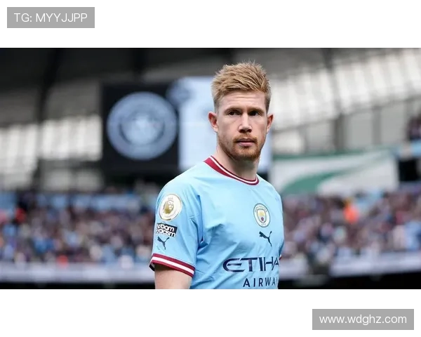 曼城球员走进曼彻斯特儿童医院送上礼物传递足球节日温暖快乐力量 曼城球员走进曼彻斯特儿童医院送上礼物传递足球节日温暖快乐力量